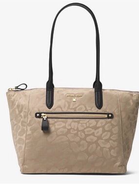 Michael Kors Tote